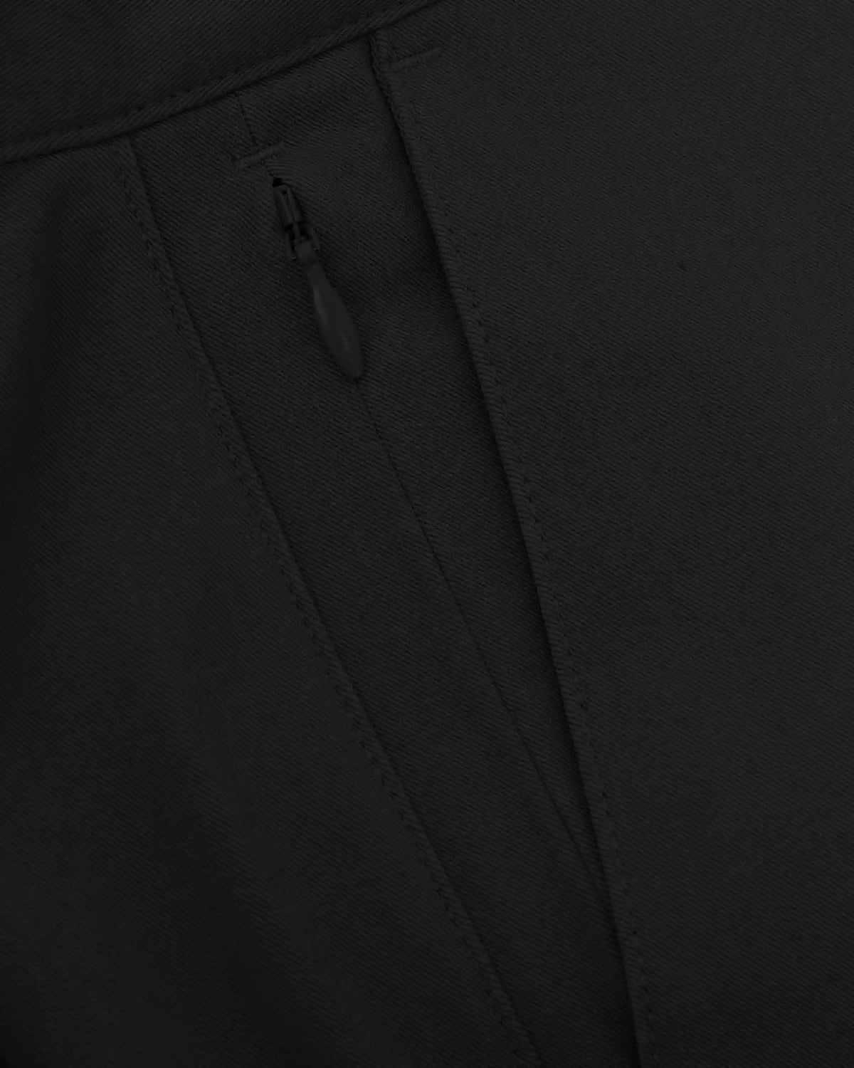 7" Black Classic Twill Shorts