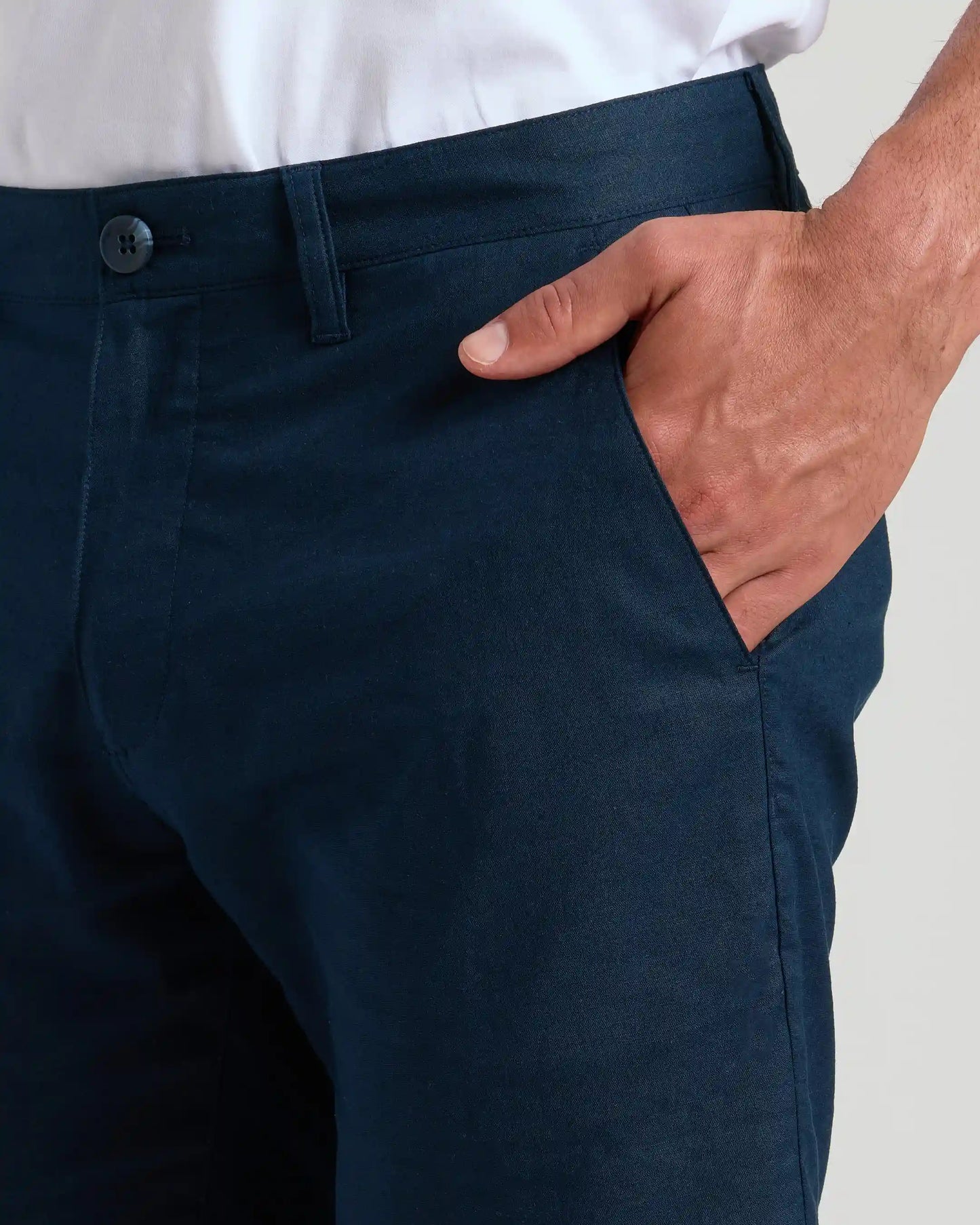 7" Navy Linen Shorts