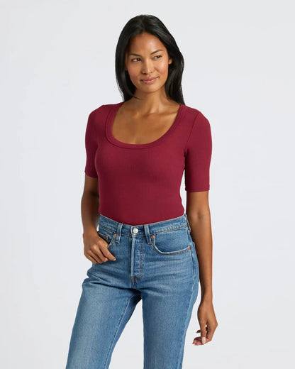 Womens Dark Maroon Ribbed 3/4 Sleeve Scoop Neck Tee