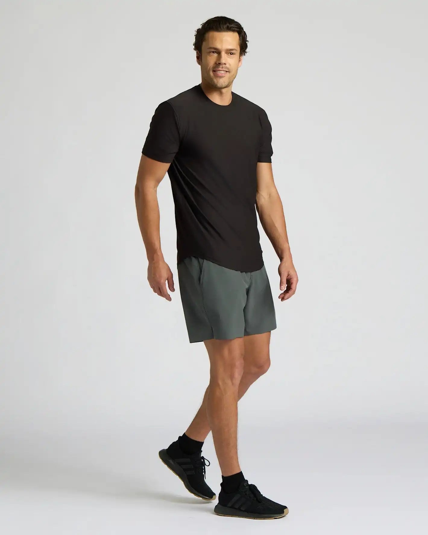 All Black Active Curved Hem Crew 3-Pack